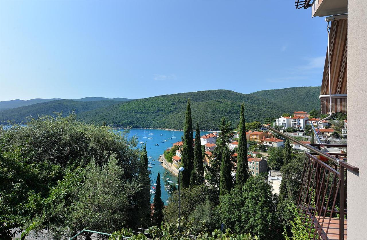 Apartment Near The Sea 650 Rabac Exterior foto